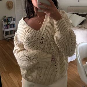 ❌SOLD❌ MOON & MADISON - Cozy Knit Cream Sweater